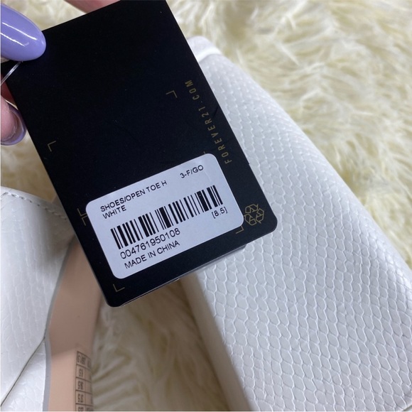 NWT Forever 21 Faux Snakeskin Platform Block Heels - Picture 9 of 9